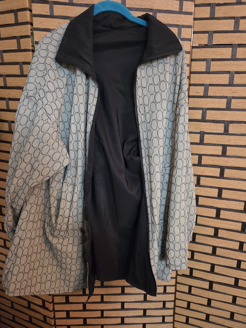 Light Gray Patterned Women's Zip-Front Jacket Reversible